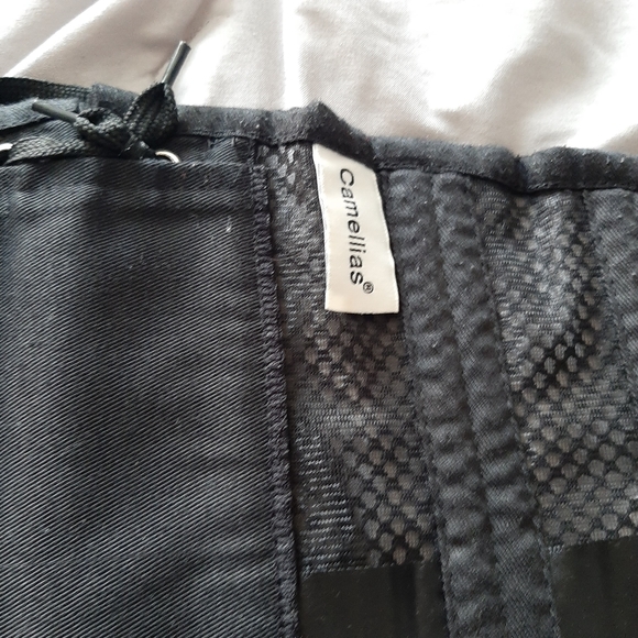 Steel boned corset - Picture 4 of 8